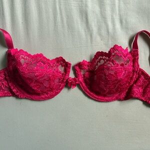 Victoria's Secret Fuchsia Lace Bra